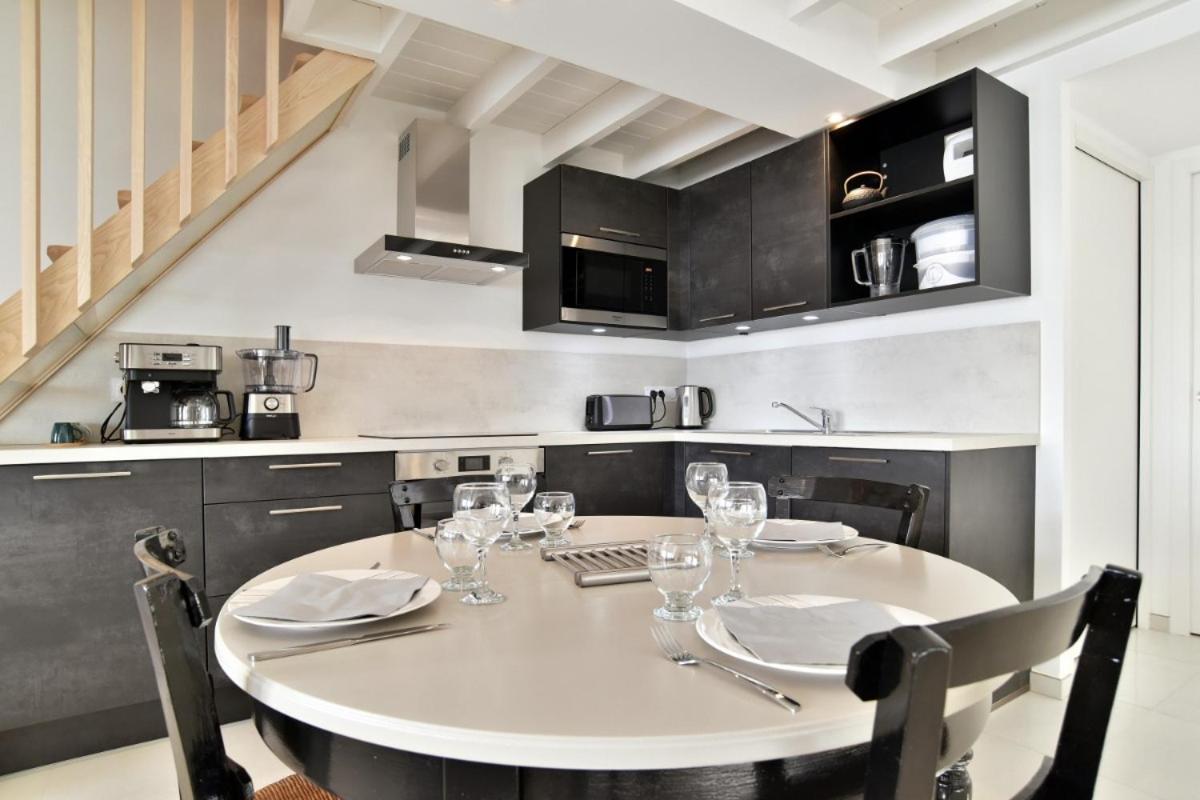 Lostra 2 - Appartement Avec Mezzanine, Front De Mer A Cancale Sur Le Port De La Houle Exterior photo