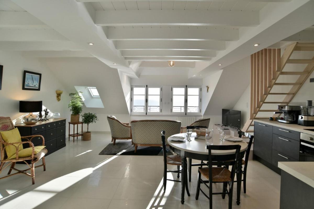 Lostra 2 - Appartement Avec Mezzanine, Front De Mer A Cancale Sur Le Port De La Houle Exterior photo